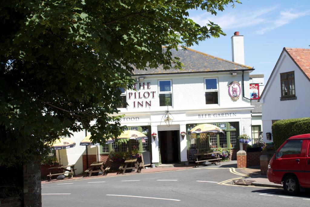 The Pilot Inn Eastbourne Exterior foto